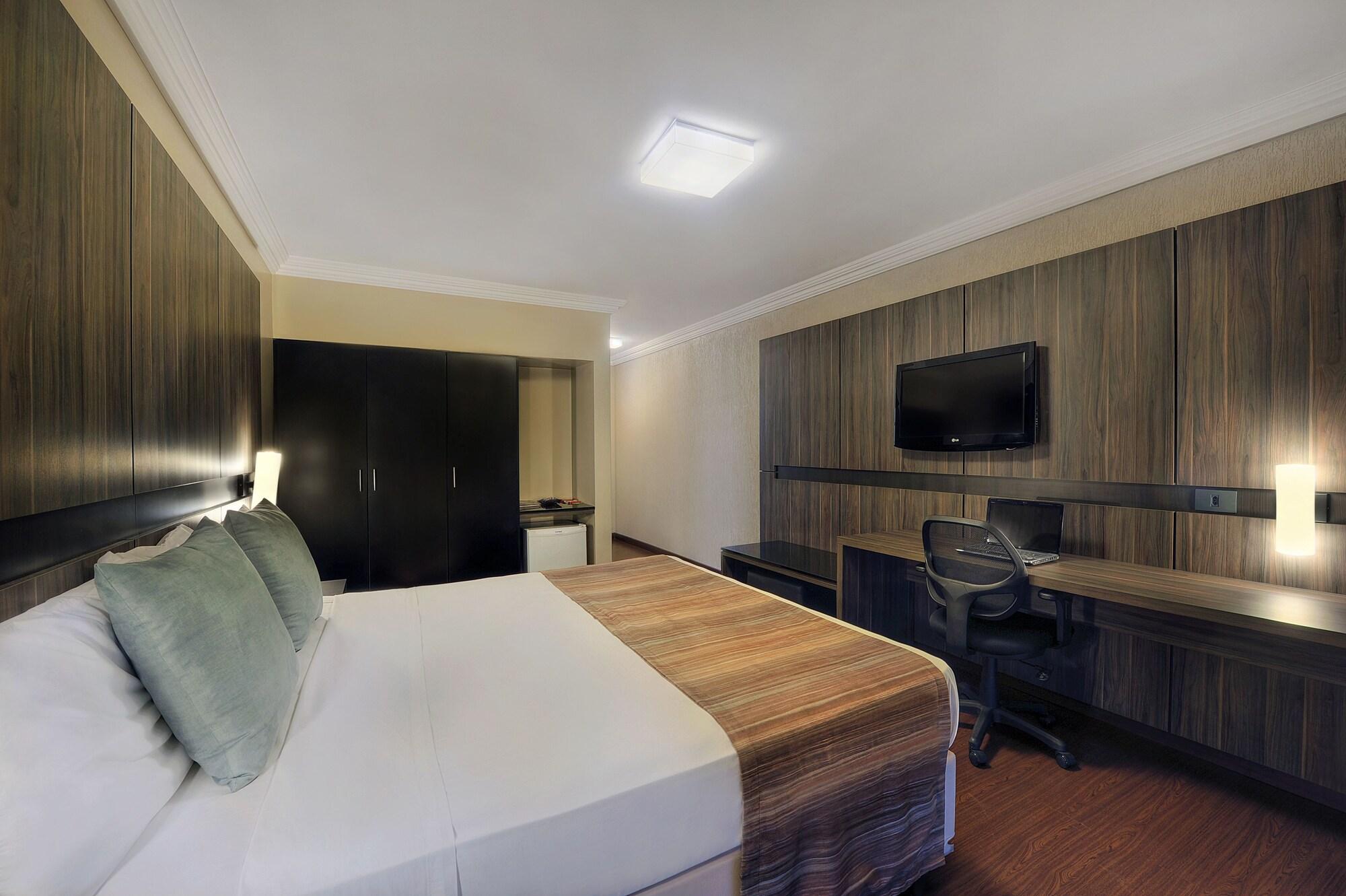 Hotel Deville Express Cascavel 카스카벨 외부 사진