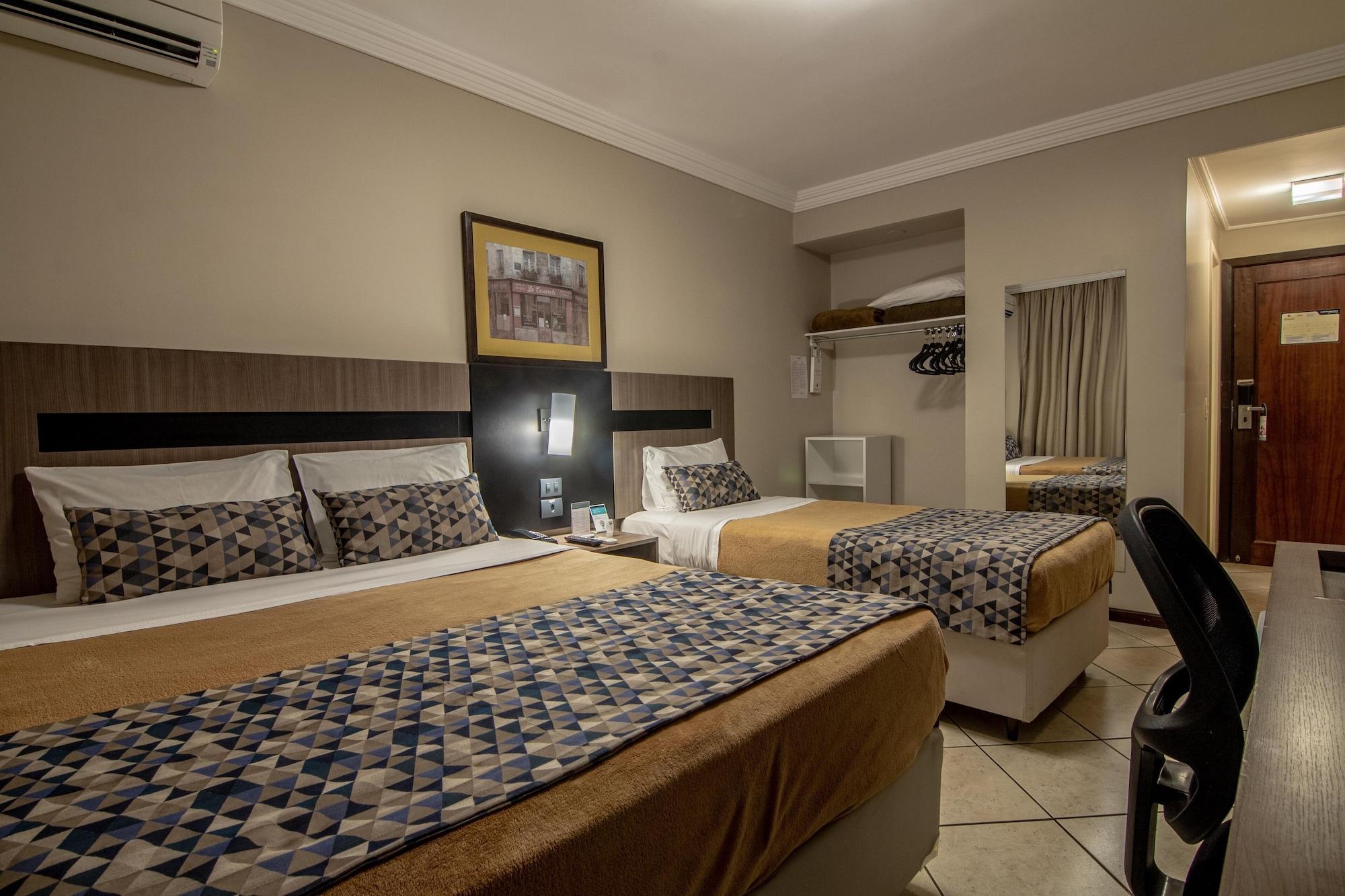 Hotel Deville Express Cascavel 카스카벨 외부 사진