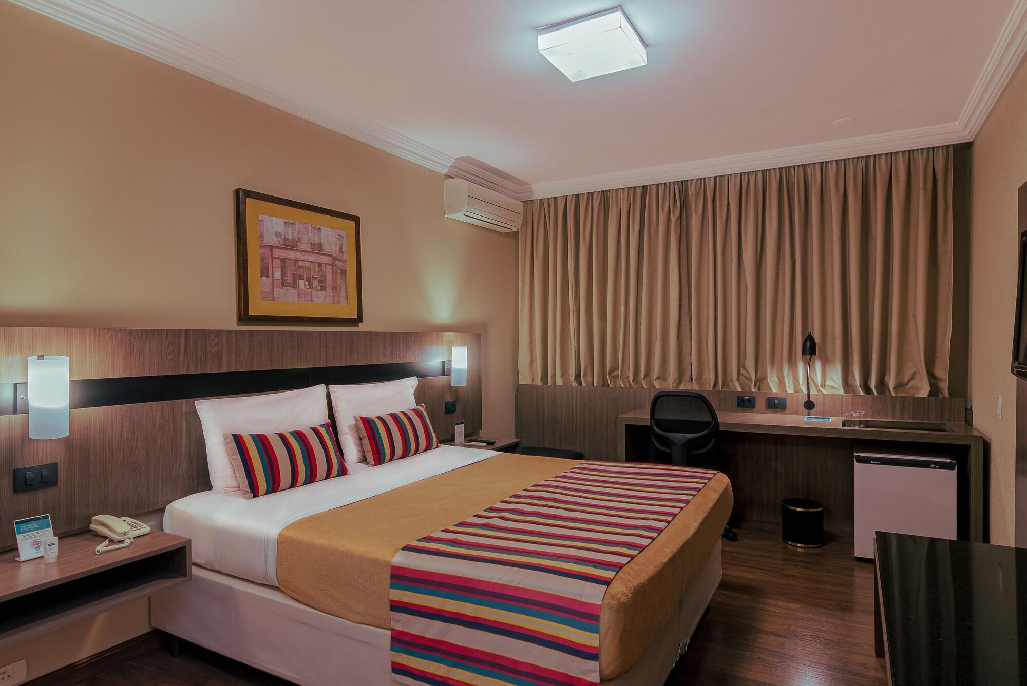 Hotel Deville Express Cascavel 카스카벨 외부 사진