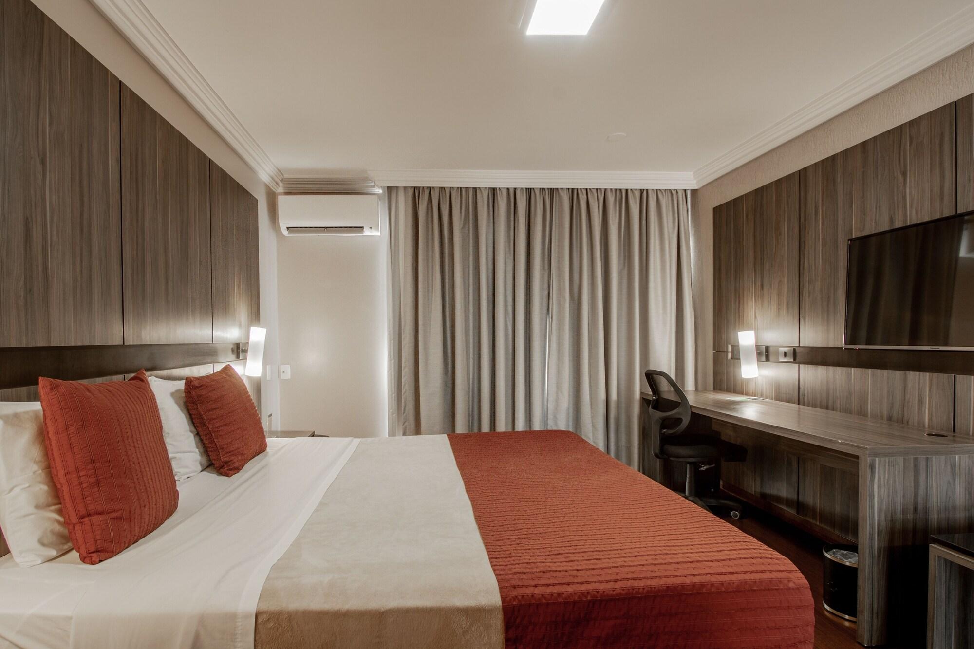 Hotel Deville Express Cascavel 카스카벨 외부 사진