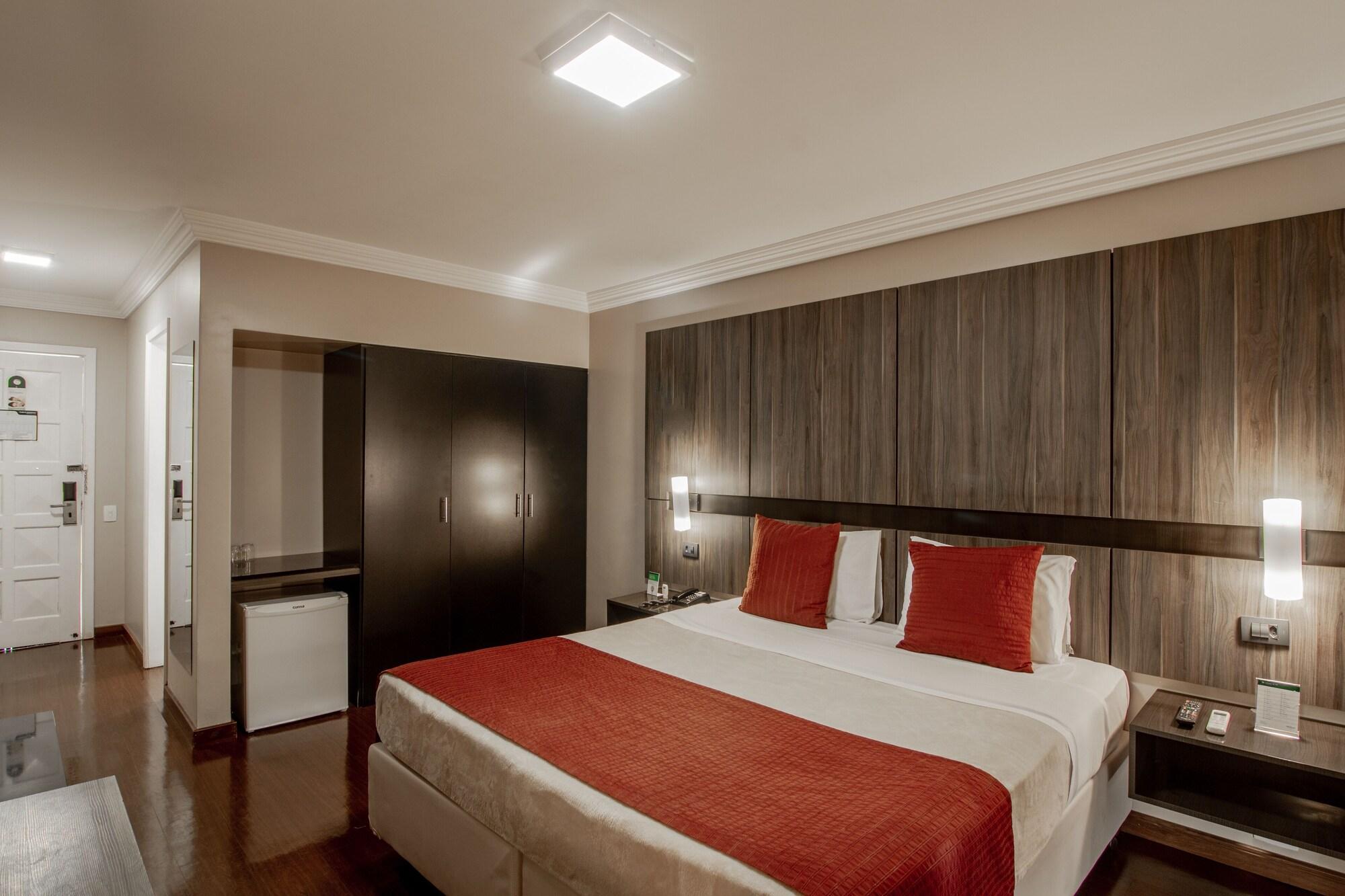 Hotel Deville Express Cascavel 카스카벨 외부 사진