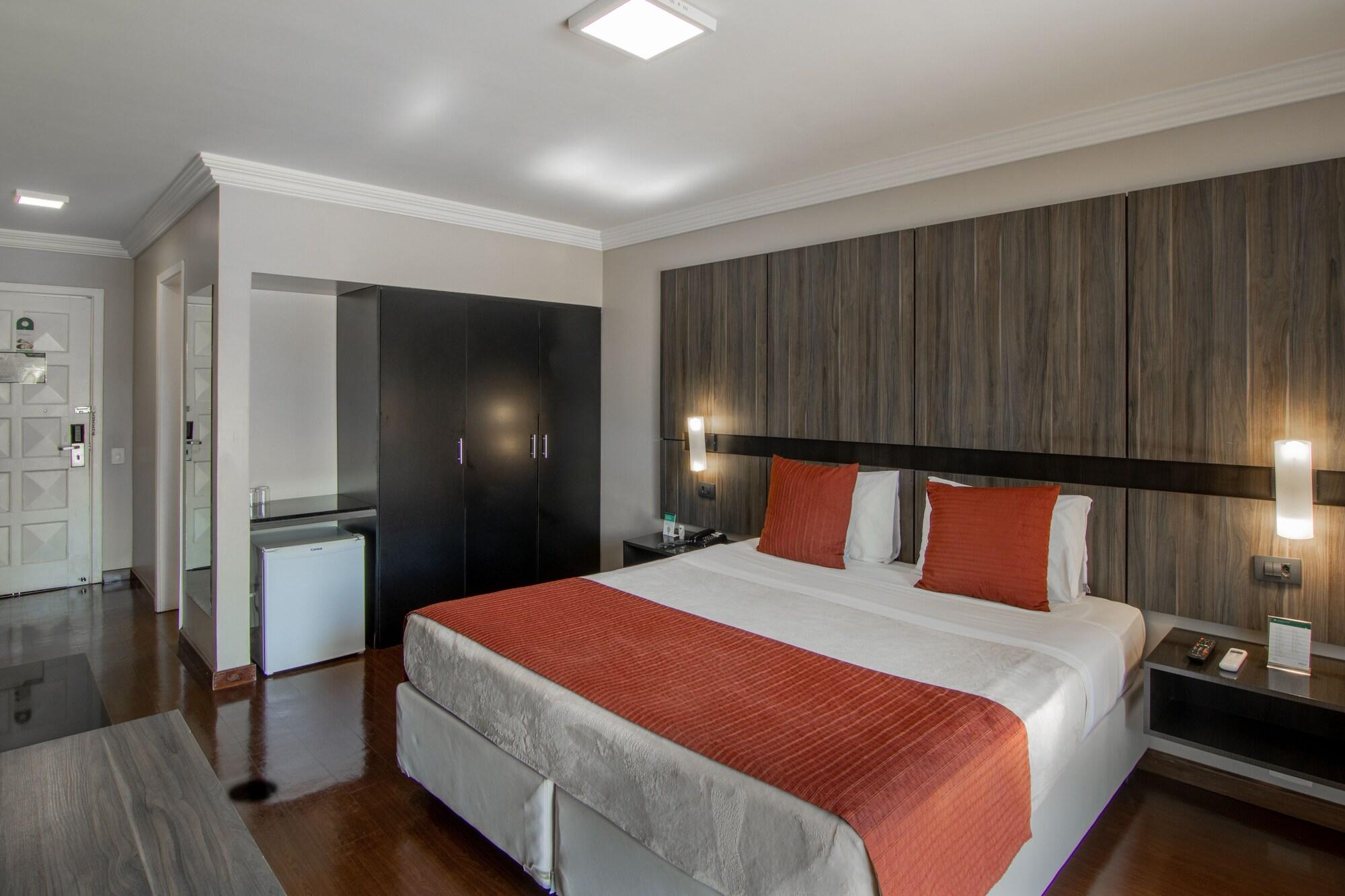 Hotel Deville Express Cascavel 카스카벨 외부 사진
