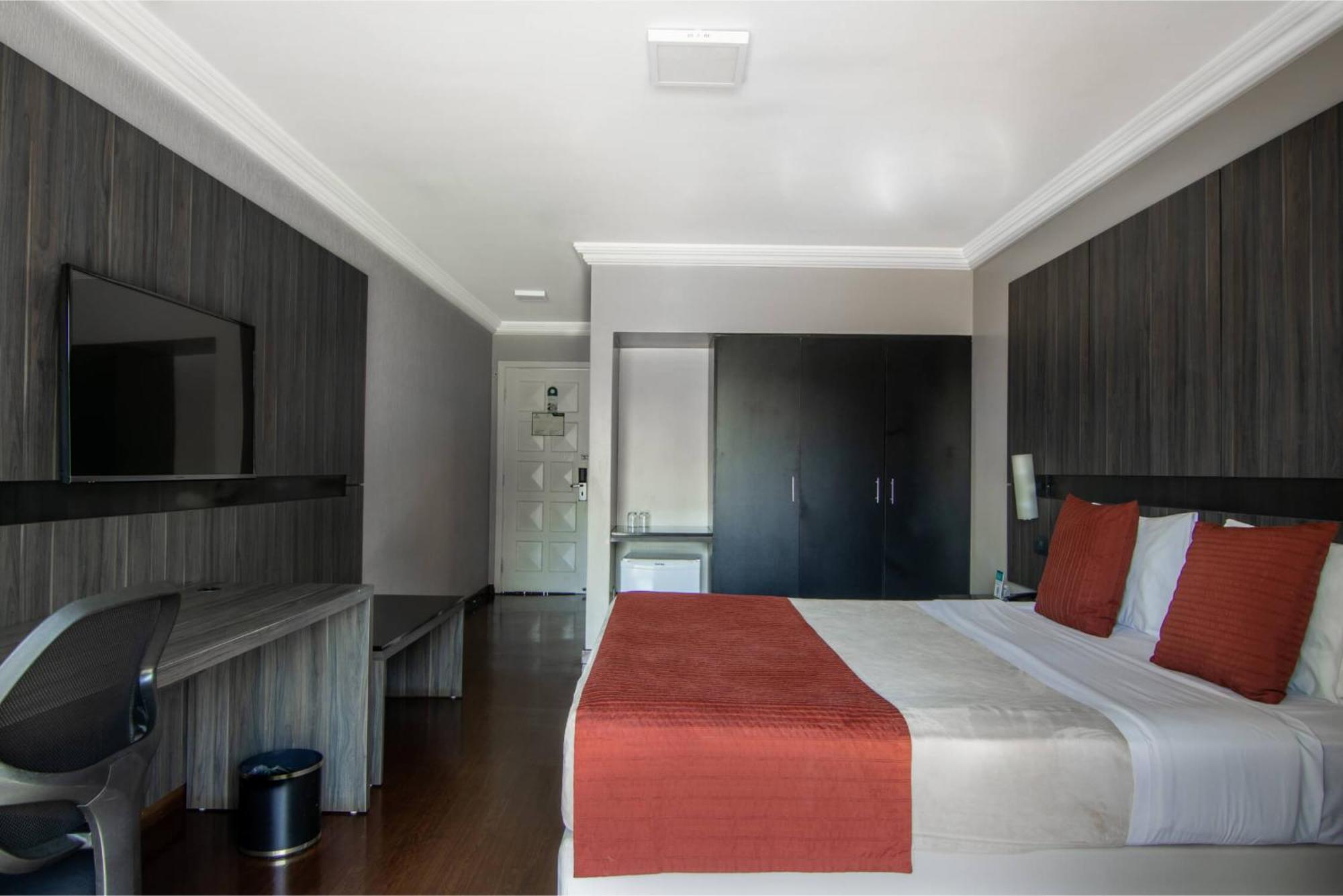 Hotel Deville Express Cascavel 카스카벨 외부 사진