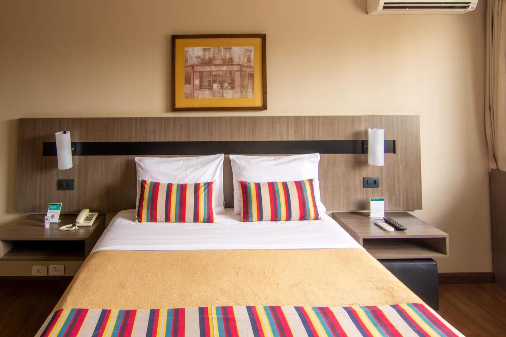Hotel Deville Express Cascavel 카스카벨 외부 사진