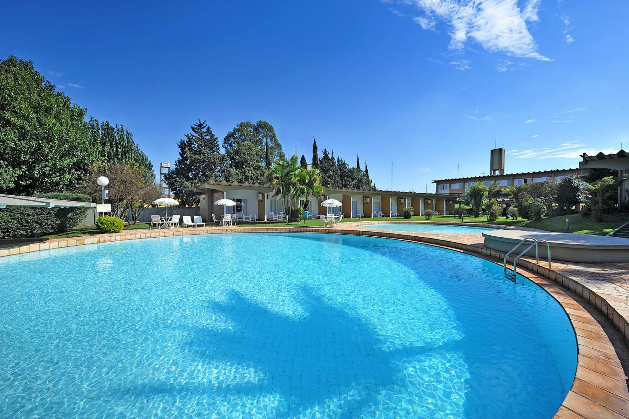 Hotel Deville Express Cascavel 카스카벨 외부 사진