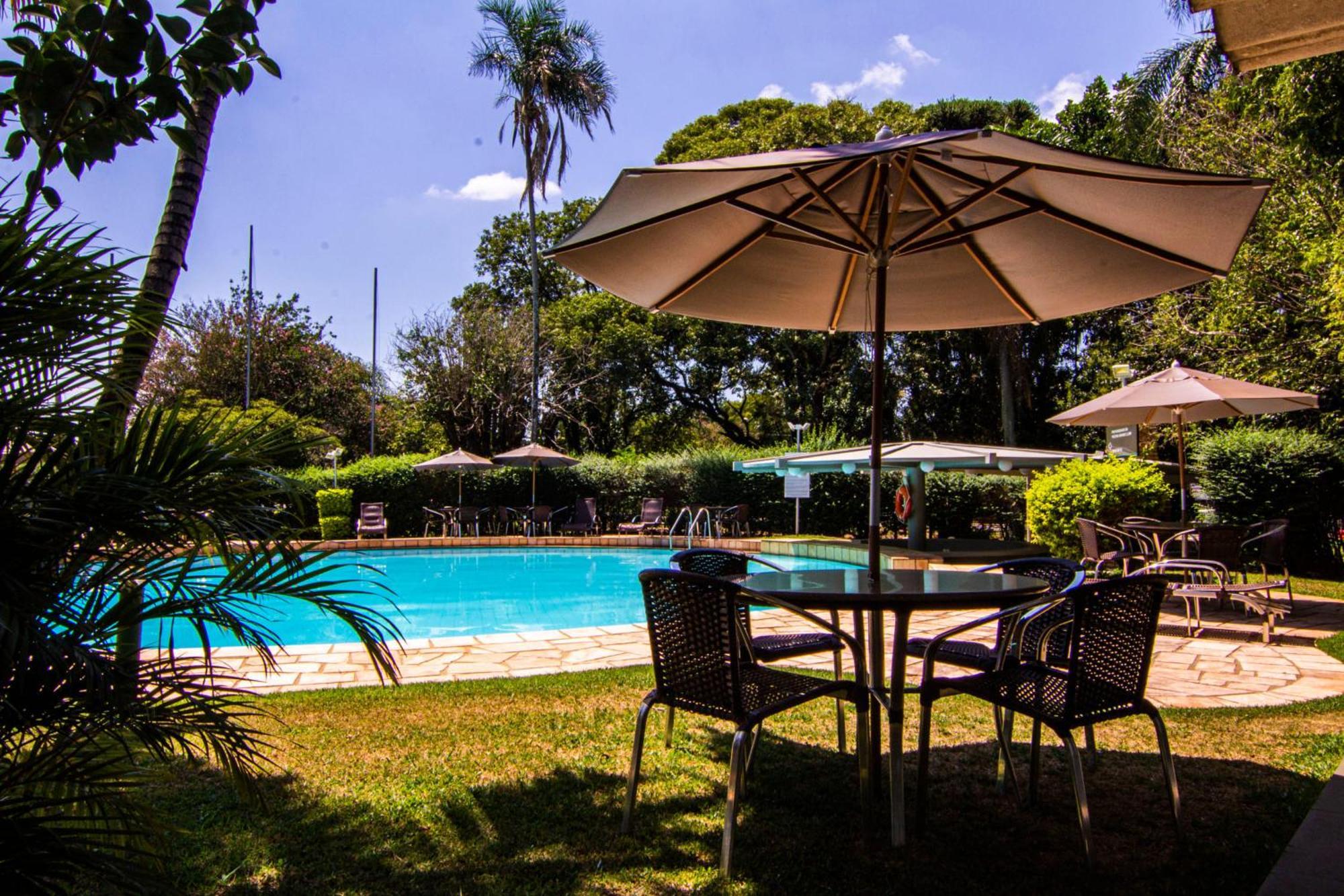 Hotel Deville Express Cascavel 카스카벨 외부 사진