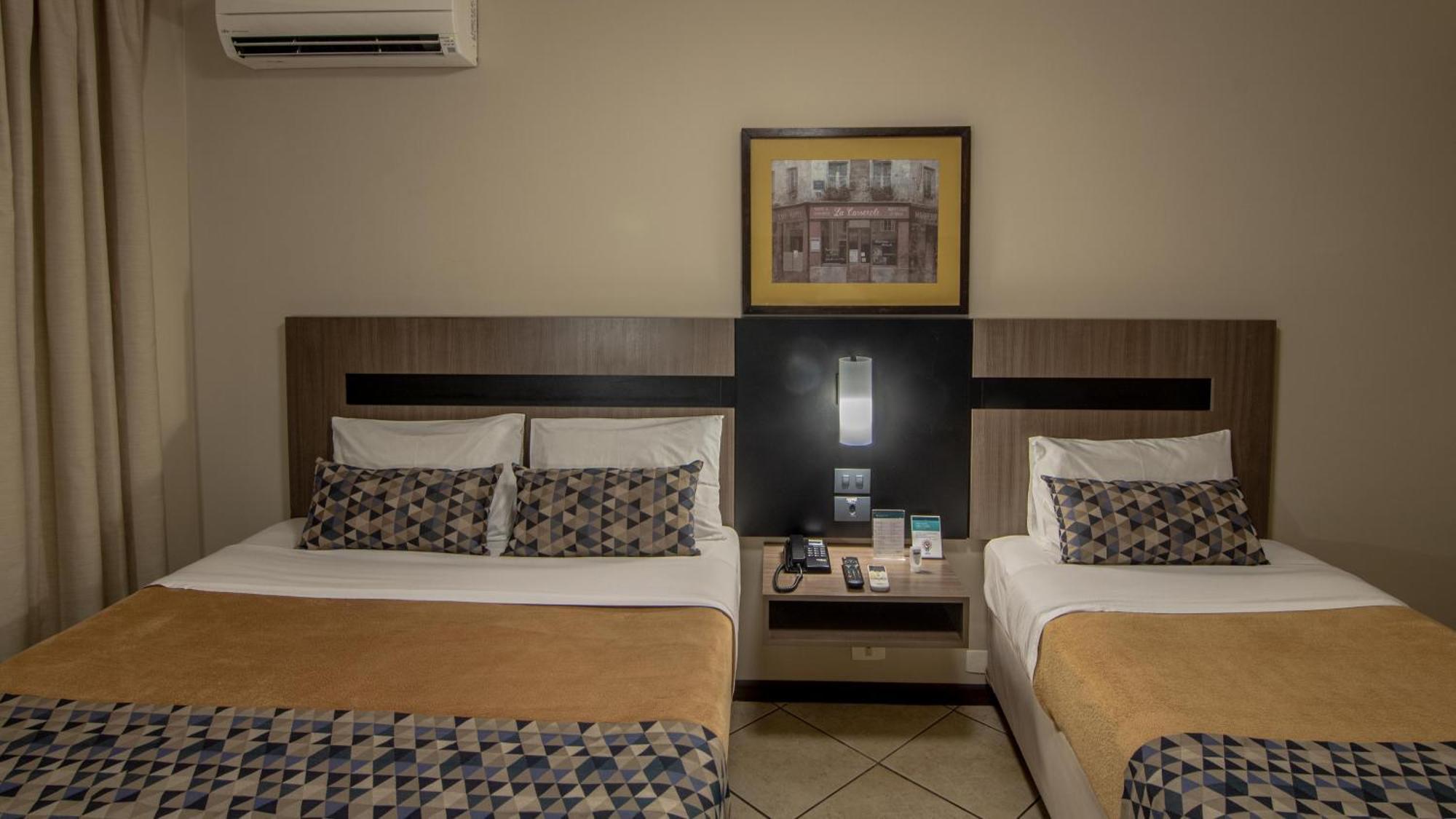 Hotel Deville Express Cascavel 카스카벨 외부 사진